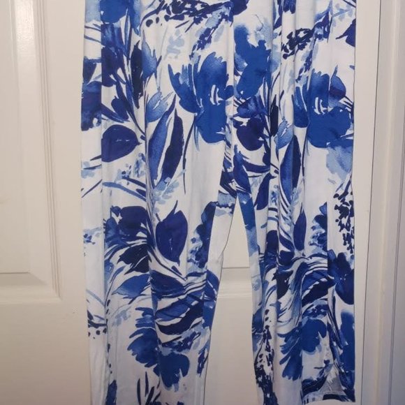 Elysian Blue & White Floral Pants - Picture 4 of 10